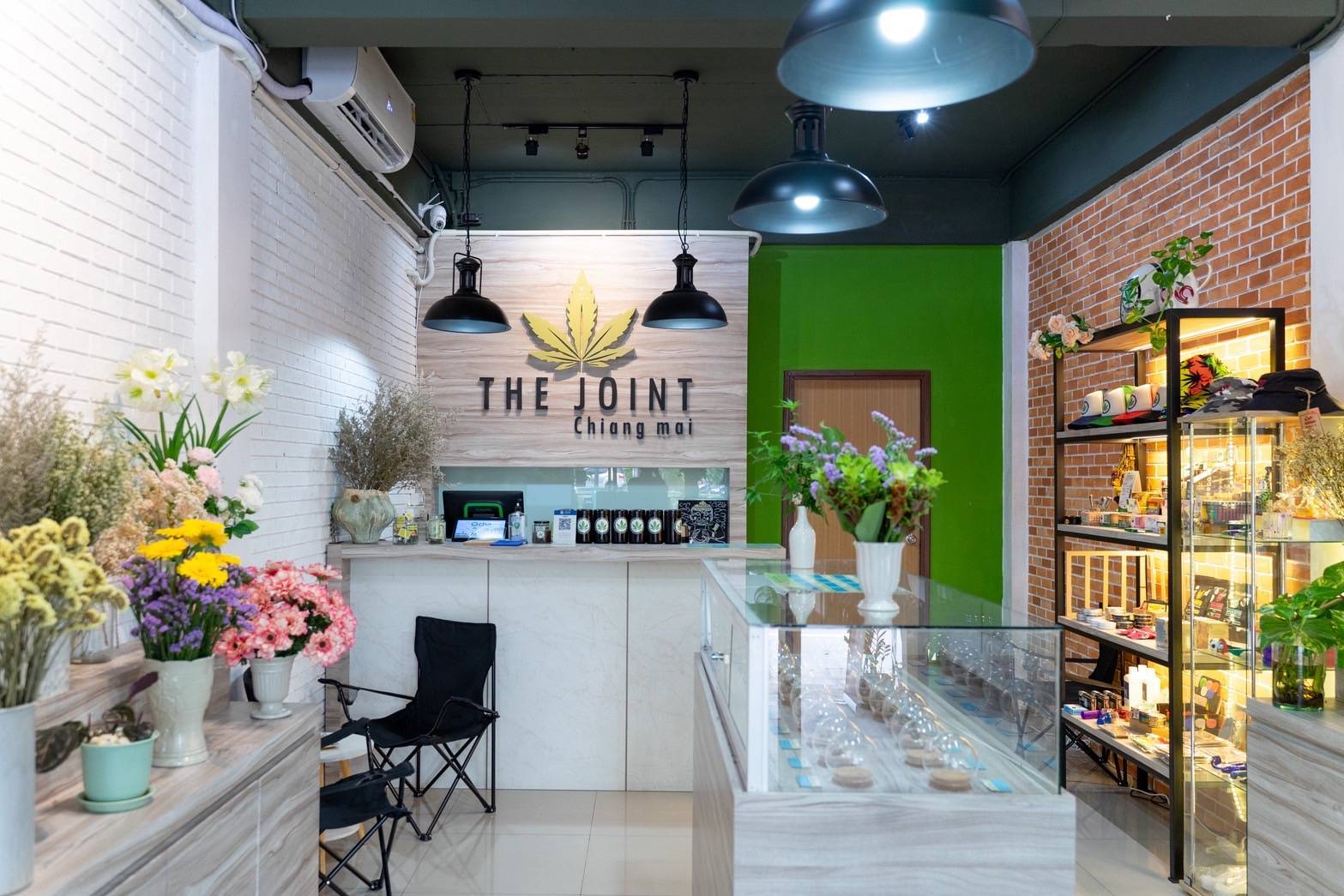 THE JOINT PREMIUM CANNABIS