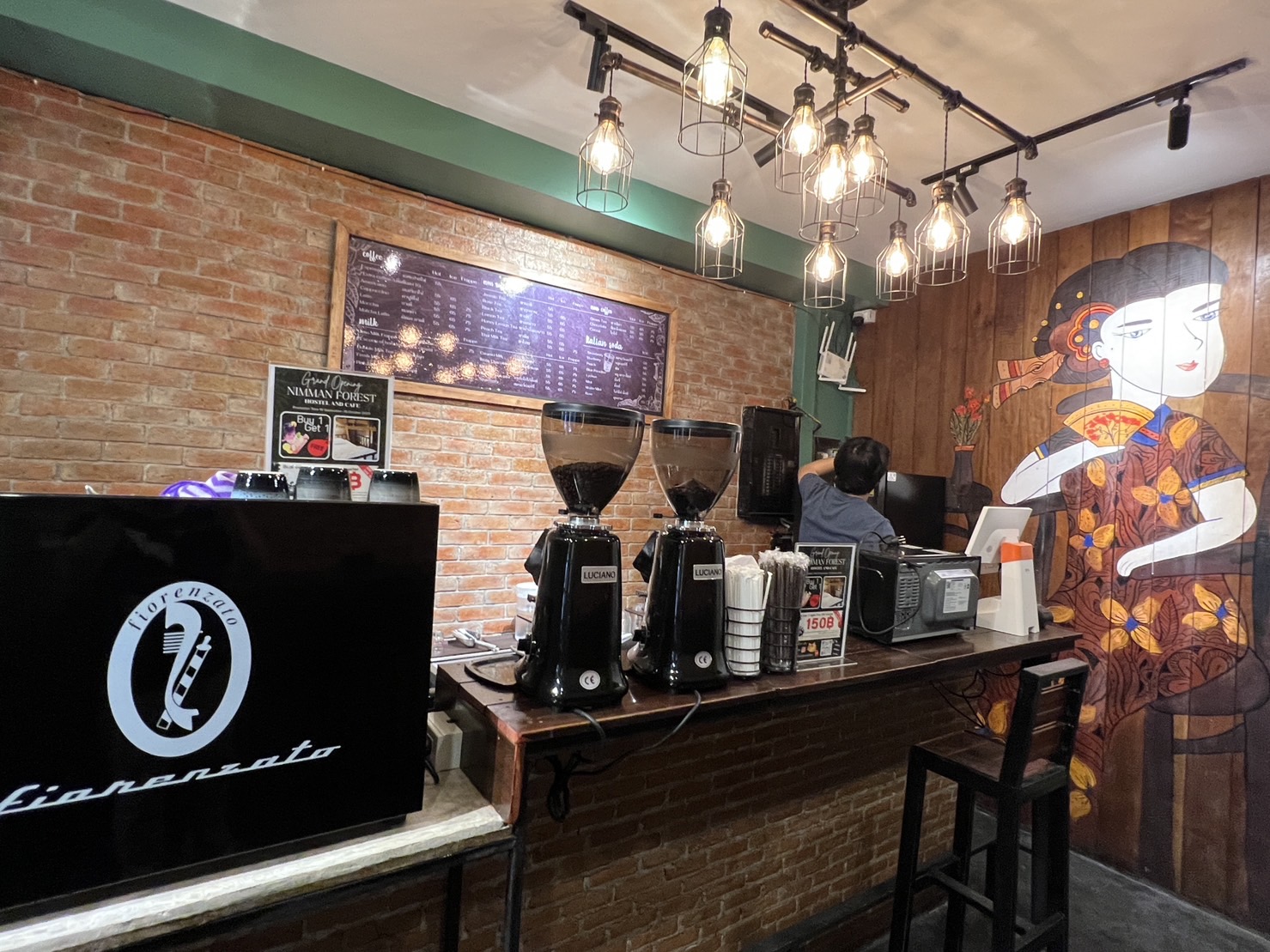 Nimman Forest Hostel and Cafe