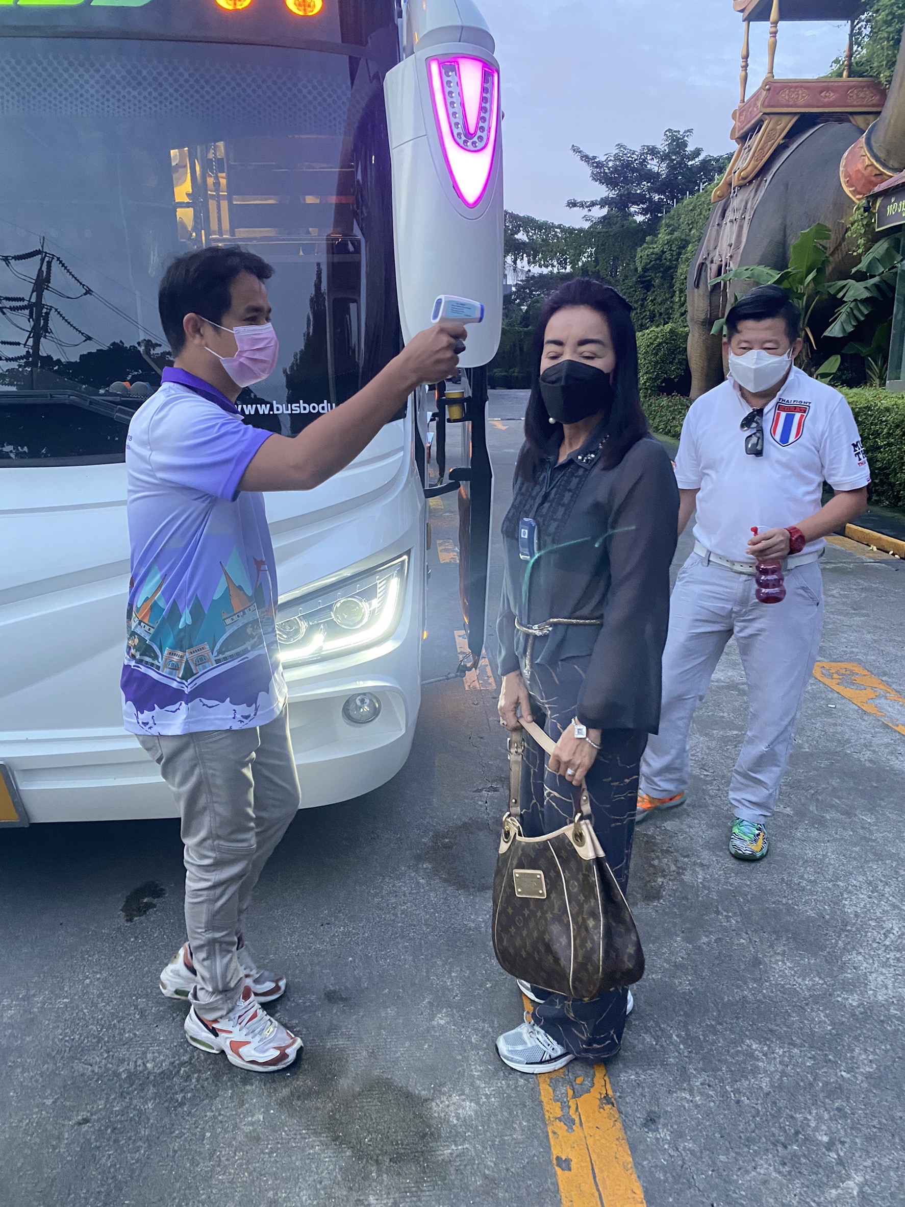 ไหว้พระเมืองสิงห์-ทอง เมืองรองที่น่าลอง