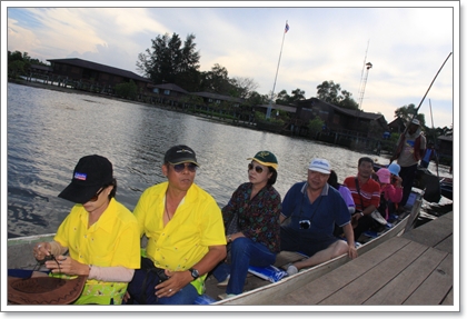 แห่ผ้าขึ้นธาตุเมืองคอน