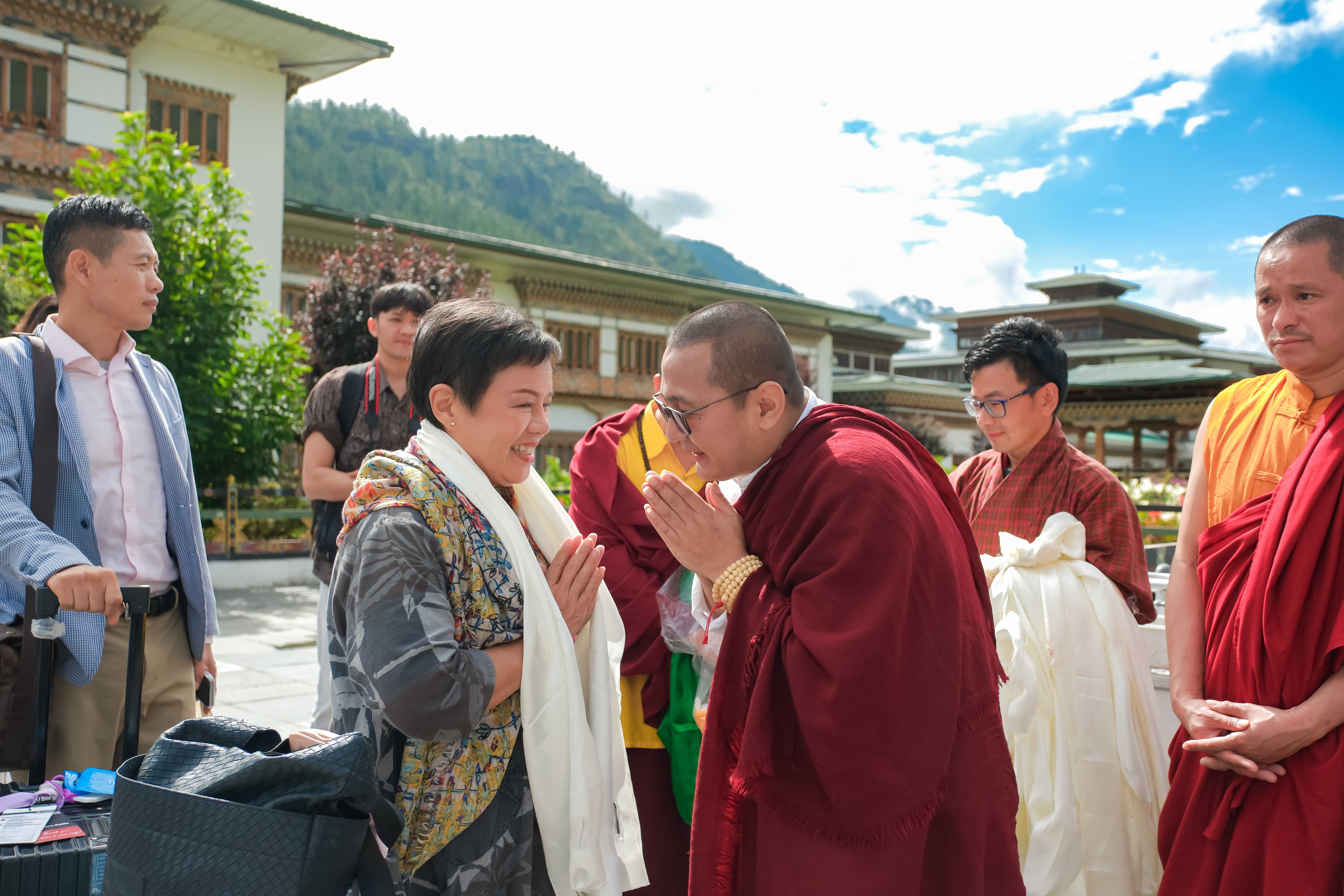 ต้อนรับจากสนามบินภูฏาน-ระหว่างทาง-