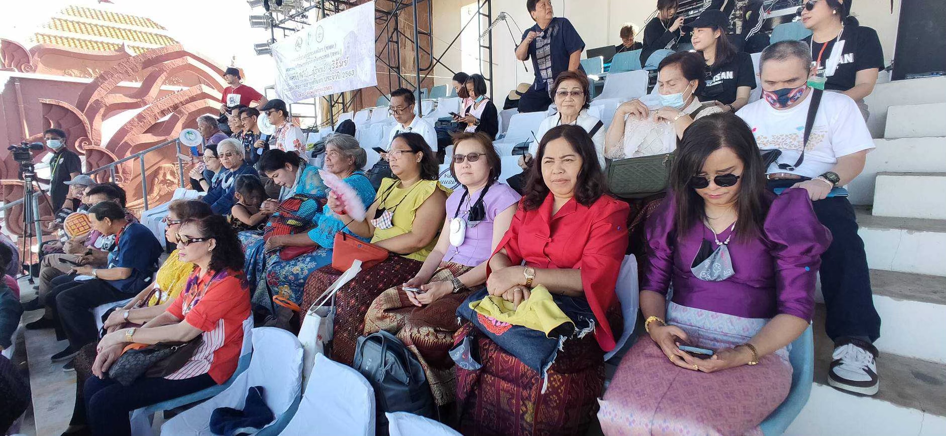 มหัศจรรย์ 60 ปี งานช้างสุรินทร์ บุรีรัมย์ 3วัน 2คืน เดินทาง 20-22 พ.ย.2563