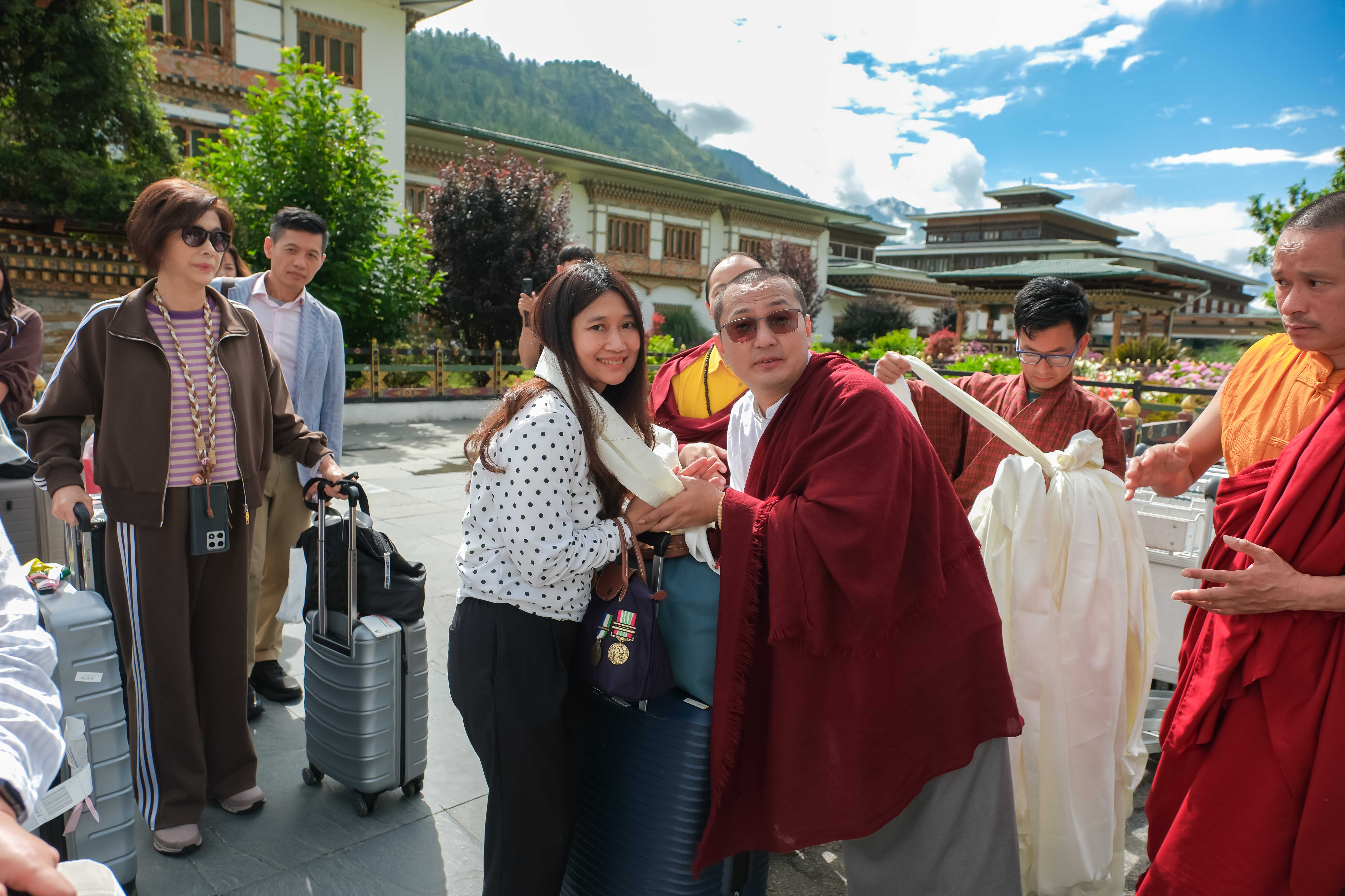 ต้อนรับจากสนามบินภูฏาน-ระหว่างทาง-