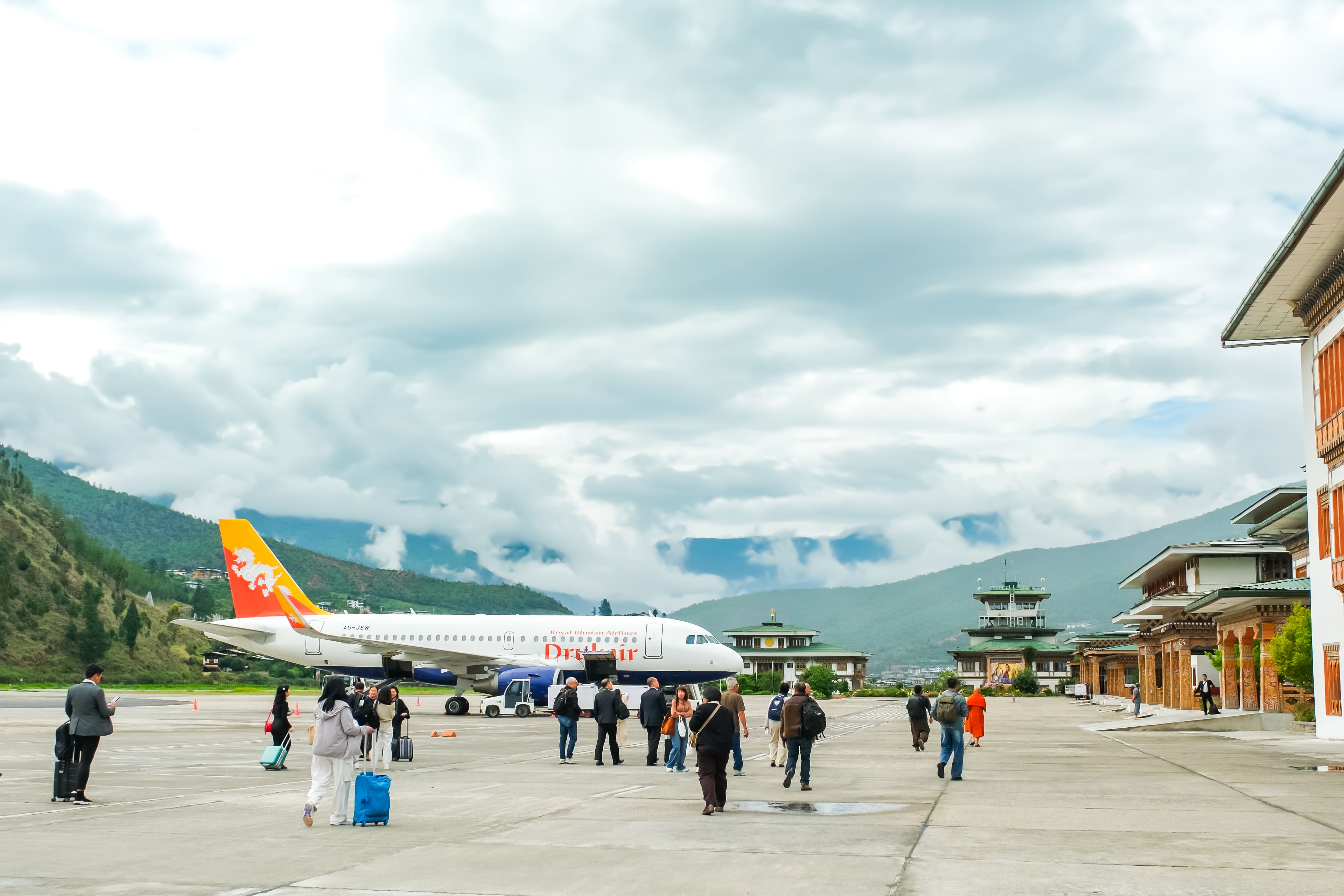 ต้อนรับจากสนามบินภูฏาน-ระหว่างทาง-