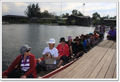 แห่ผ้าขึ้นธาตุเมืองคอน
